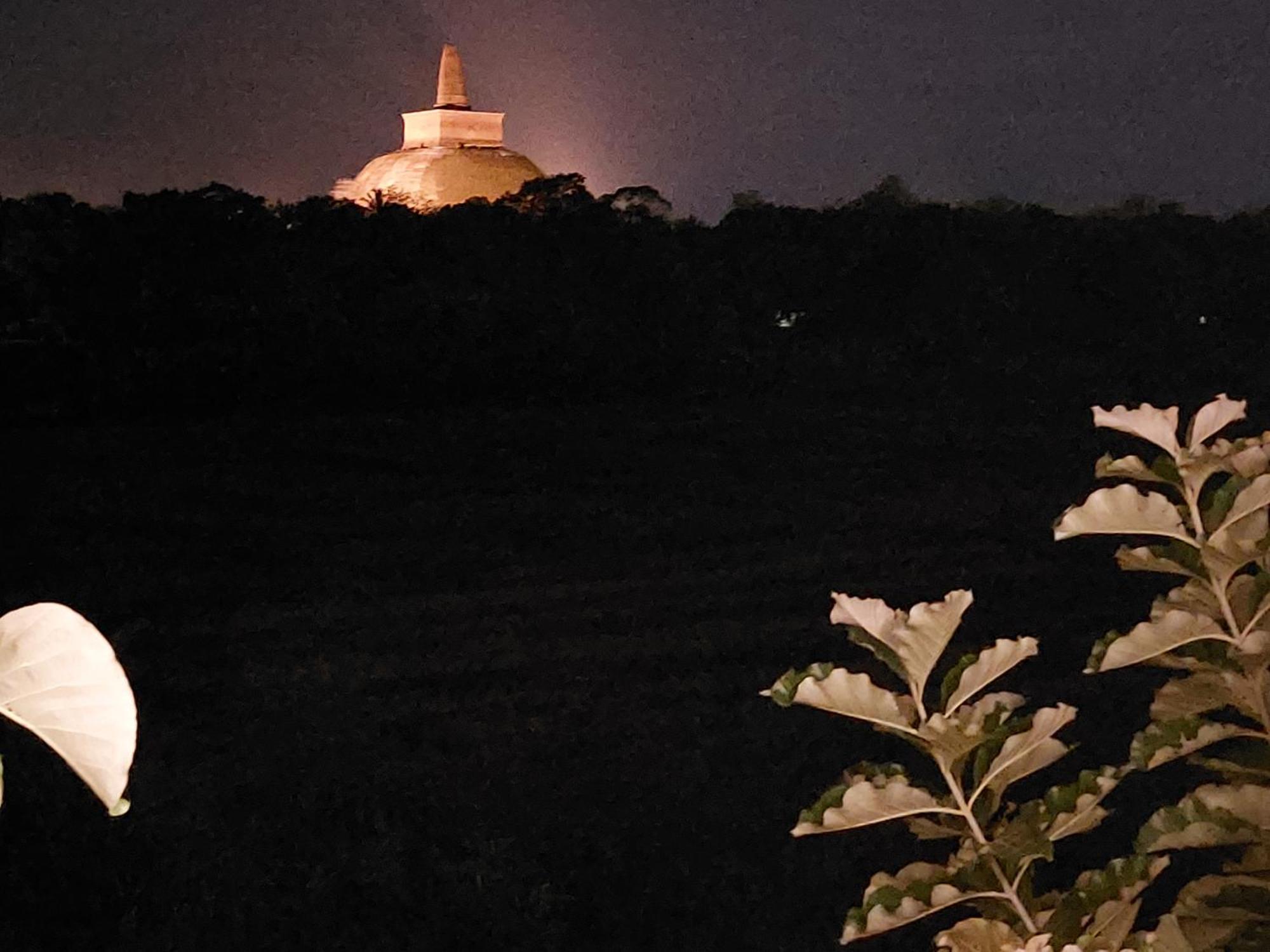 Green Shield Resort Anuradhapura Room photo