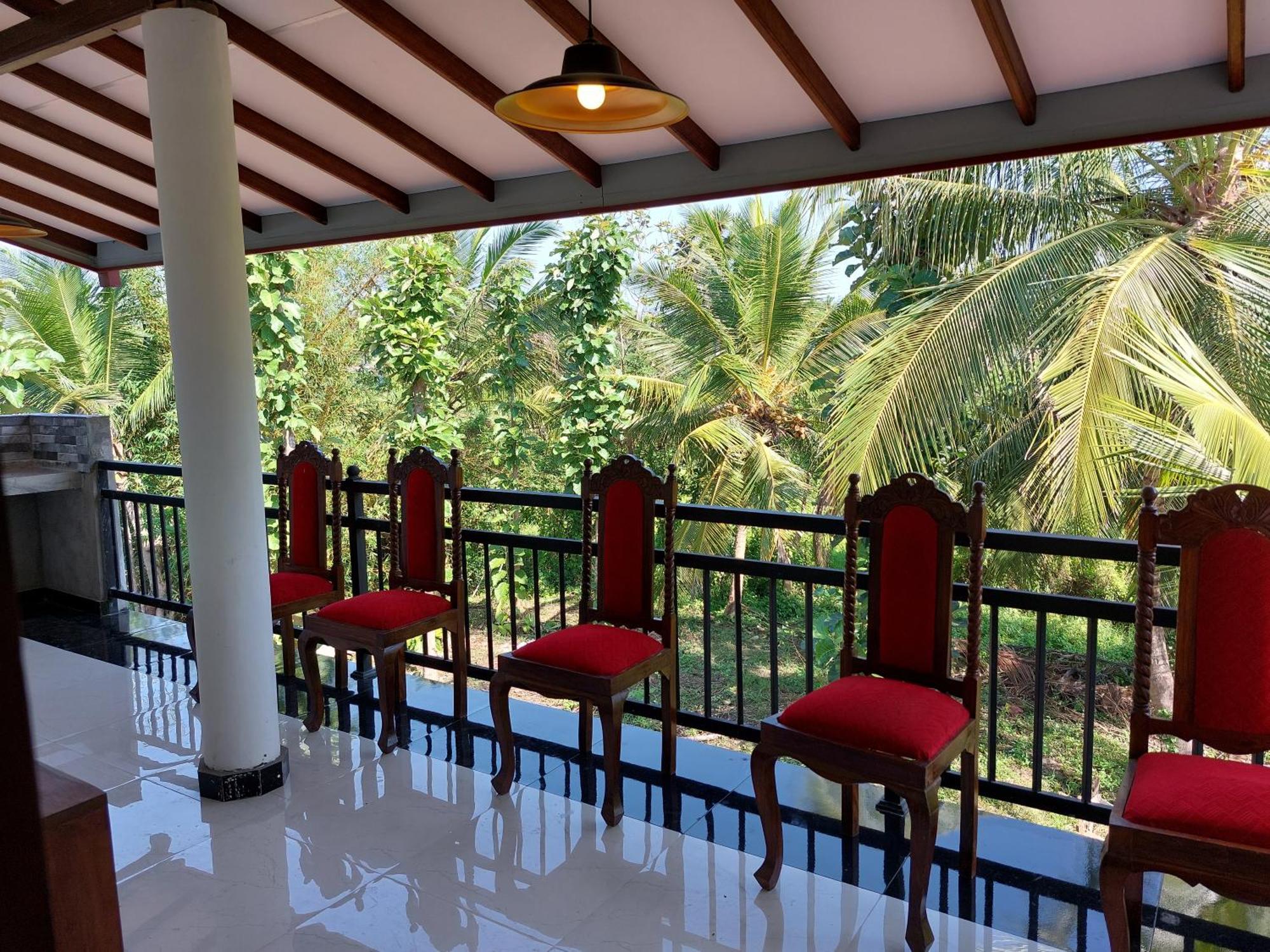 Green Shield Resort Anuradhapura Room photo