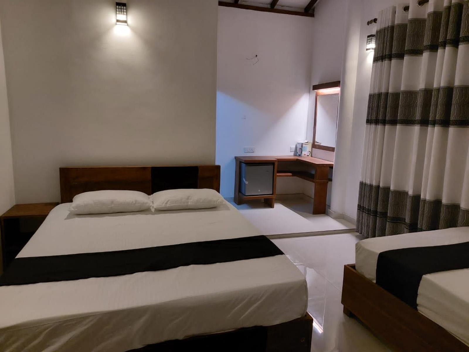 Green Shield Resort Anuradhapura Room photo