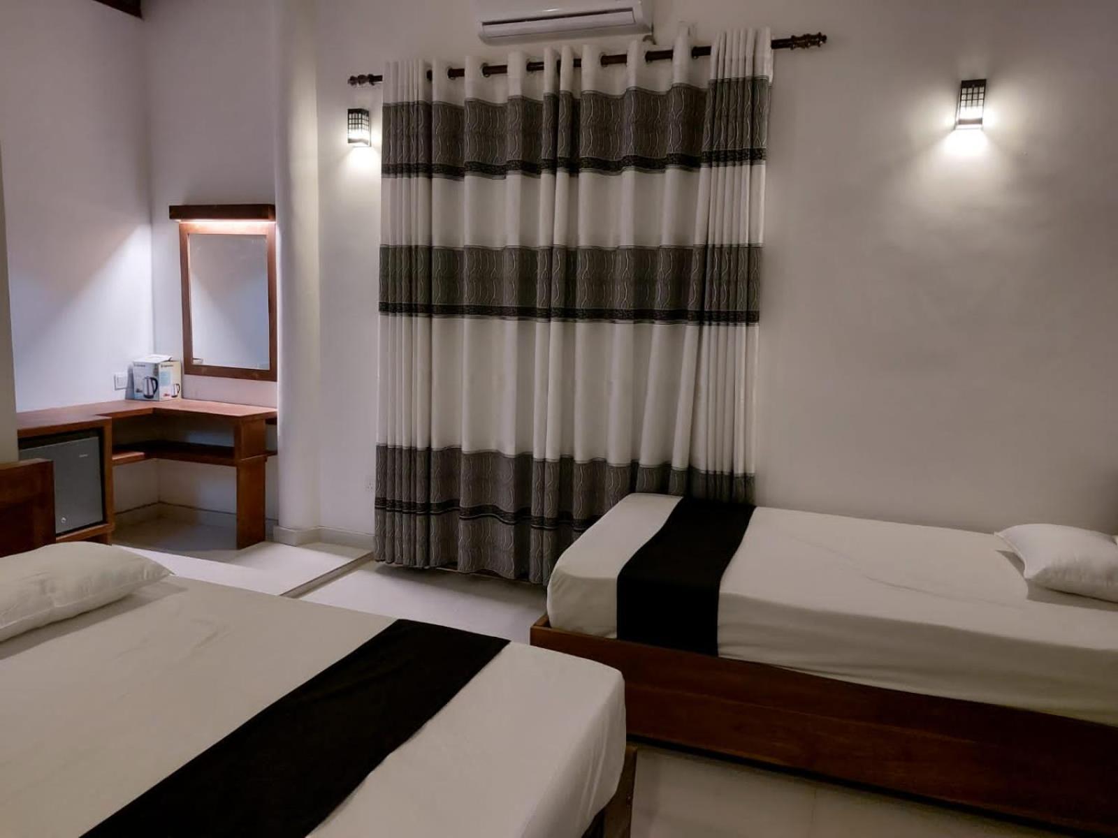 Green Shield Resort Anuradhapura Room photo